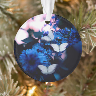 Weiße Schmetterlinge Blaue Blumen, Schmetterling Ornament