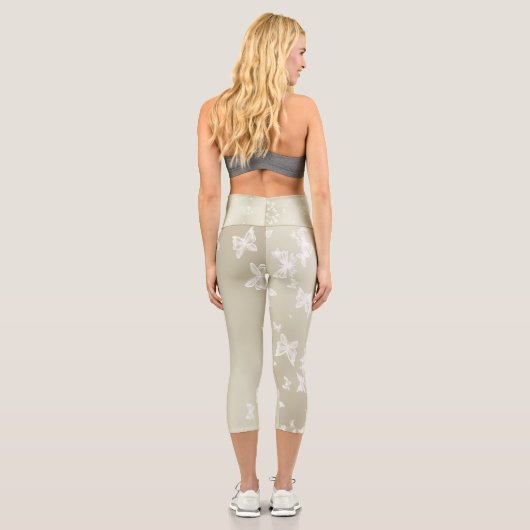 Weiße Schmetterlinge Capri Leggings (Rückseite)
