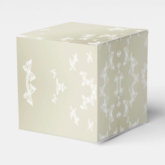 Weiße Schmetterlinge Geschenkschachtel (Vorderseite)