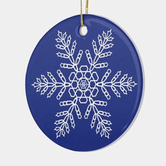 Weiße Schneeflocke auf blauem Hintergrund Keramik Ornament (Links)
