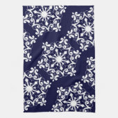 Weiße Schneeflocke in dunkelblau Geschirrtuch (Vertikal)