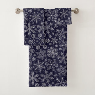 Weiße Schneeflocken auf blau Badhandtuch Set