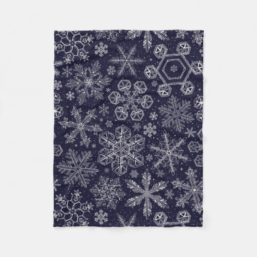 Weiße Schneeflocken auf blau Fleecedecke (Vorderseite)
