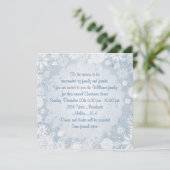 Weiße Schneeflocken auf blauem Einladung (Stehend Vorderseite)