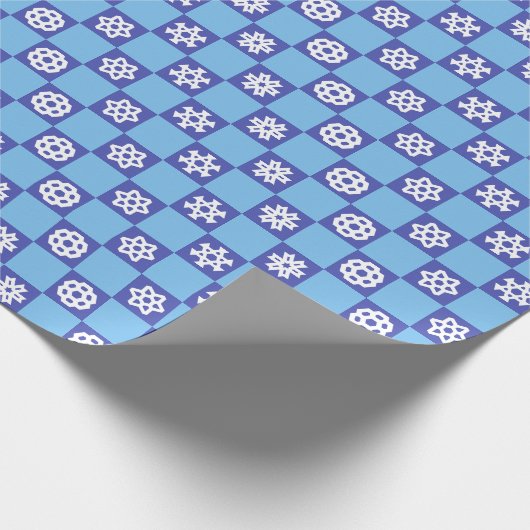Weiße Schneeflocken auf Blue Grid Geschenkpapier (Ecke)