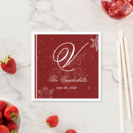 Weiße Schneeflocken auf Cranberry Wedding Napkins Serviette (Beispiel)