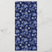 Weiße Schneeflocken auf dunkelblauer Menükarte (Rückseite)