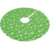 Weiße Schneeflocken auf grünem Wintermuster Polyester Weihnachtsbaumdecke (Schrägansicht)
