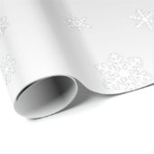 Weiße Schneeflocken auf Silber Geschenkpapier (Rolleneckpunkt)