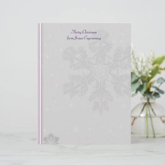 Weiße Schneeflocken auf Silber mit Lila Hintergrun (Stehend Vorderseite)