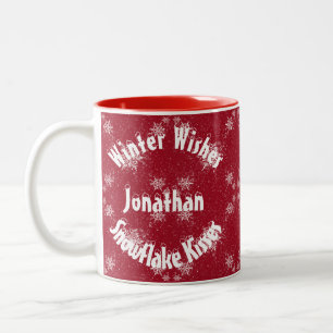 Weiße Schneeflocken auf traditionellem Rot Zweifarbige Tasse