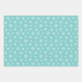 Weiße Schneeflocken auf türkischem Hintergrund Geschenkpapier Set (Vorderseite)