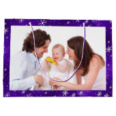 Weiße Schneeflocken Blaue Lila Backgd Große Gesche Geschenktüte (Rückseite)