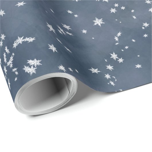 Weiße Schneeflocken Fallender Winternachts-Himmel Geschenkpapier (Rolleneckpunkt)