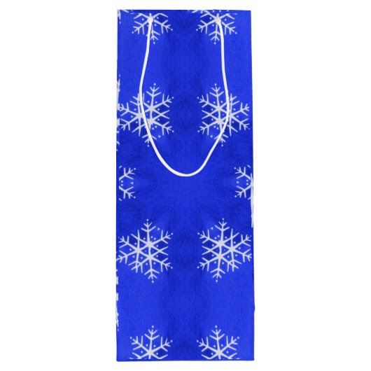 Weiße Schneeflocken Hellblau Hintergrund Geschenktüte Für Weinflaschen (Rückseite)