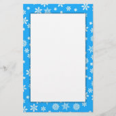 Weiße Schneeflocken im hellblauen Hintergrund Briefpapier (Vorderseite)