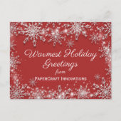 Weiße Schneeflocken im Roten Weihnachtskonzern Feiertagspostkarte (Vorderseite)