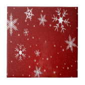 Weiße Schneeflocken mit rotem Hintergrund Fliese (Vorderseite)