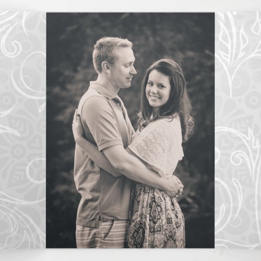 Weiße Schnörkel Hochzeit Dreifach Gefaltete Einladung (Innenseite Mitte)