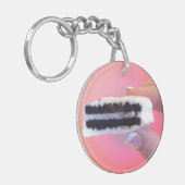 Weiße Schokolade Oreo Schlüsselanhänger (Vorderseite links)