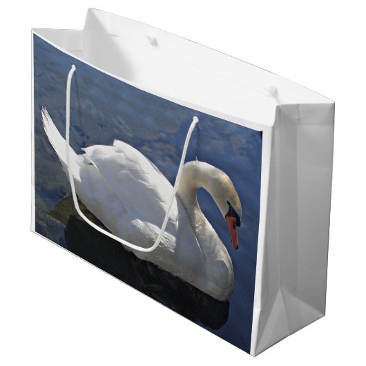 Weiße Schwäne am Foto Große Geschenktüte (Vorderseite Schrägansicht)