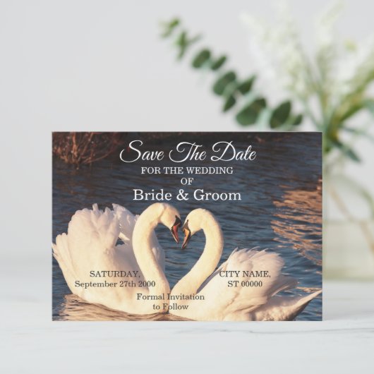 Weiße Schwäne Hochzeiten speichern das Datum Save The Date (Stehend Vorderseite)