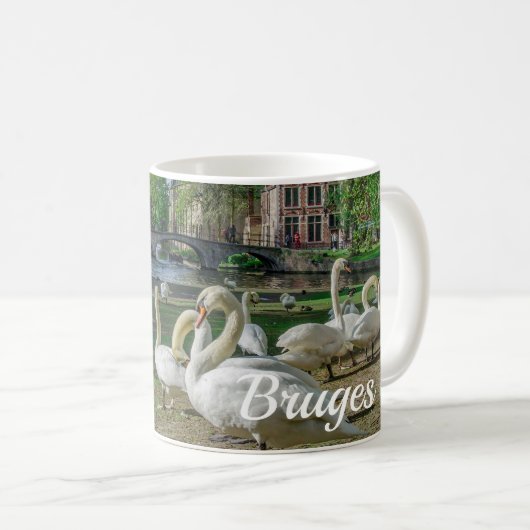 Weiße Schwäne in Brügge Kaffeetasse (VorderseiteRechts)