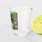 Weiße Schwäne in Brügge Schnapsglas (Rechts)