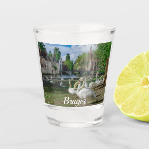 Weiße Schwäne in Brügge Schnapsglas