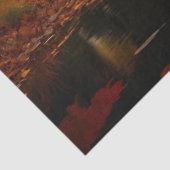 Weiße Schwäne schlängeln über den Herbstteich Seidenpapier (Ausschnitt)