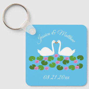 Weiße Schwäne und Wasserlilien Hochzeit nach Maß Schlüsselanhänger