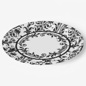 Weiße schwarze Damast Floral Wirbel personalisiere Pappteller (Schrägansicht)
