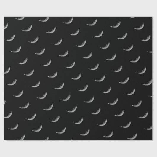 weiße schwimmende Feder auf schwarz Geschenkpapier (Flach)