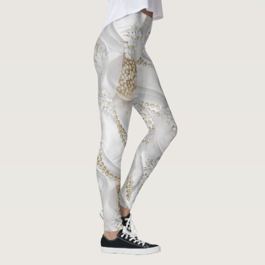 Weiße Seide und Elfenbeinperlen Leggings (Rechts)