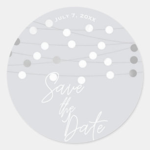 Weiße silberne Lichterkette Hochzeit Save the Date Runder Aufkleber