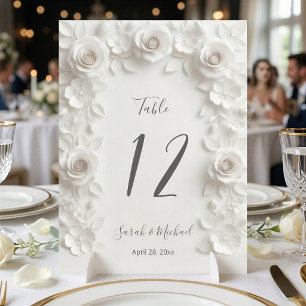Weiße skulpturierte Blumenbogen-Hochzeit Tischnummer