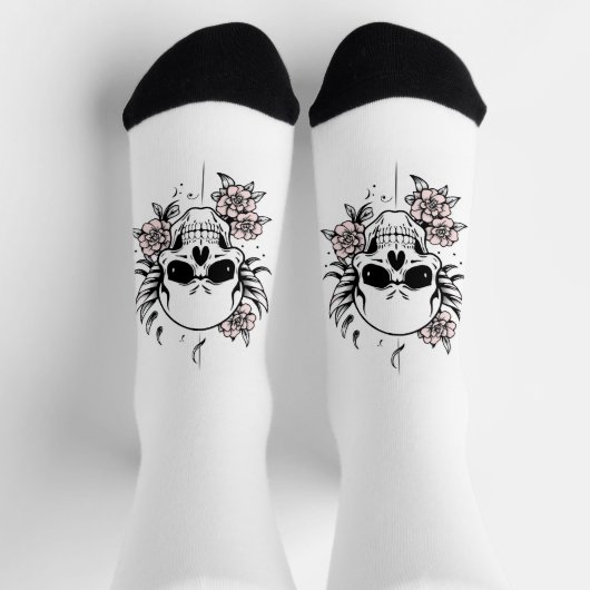 Weiße Socken mit Rosen-Totenkopf (Oben)