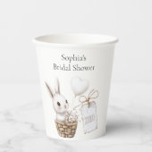 Weiße Sonnenanbeter in einem Korb Babydusche XOXO Pappbecher (Vorderseite)