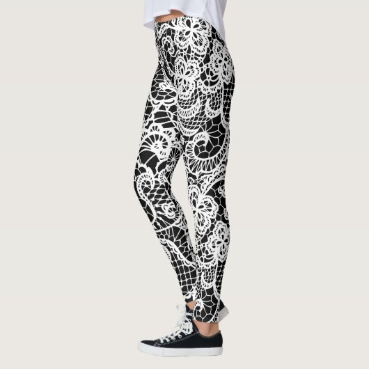 Weiße Spitze auf schwarz Leggings (Links)