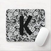 Weiße Spitze auf Schwarz mit Monogramm Mousepad (Mit Mouse)