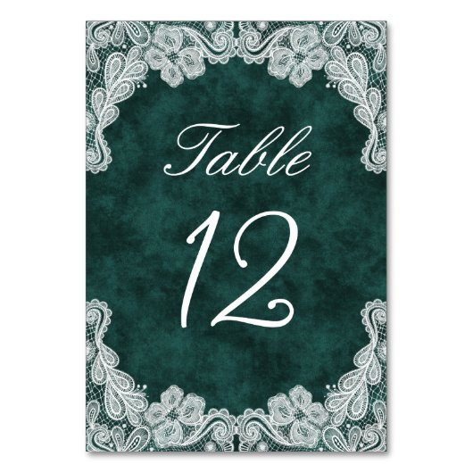 Weiße Spitze auf Smaragdgrüne Imitate Velvet Tischnummer (Rückseite)