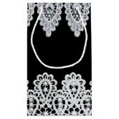 Weiße Spitze bildet eine empfindliche Grenze gegen Kleine Geschenktüte (Rückseite)