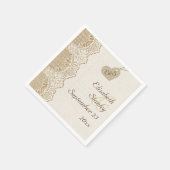Weiße Spitze & Herz auf Burlap rustikale Hochzeit Serviette (Ecke)