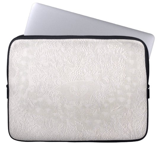 Weiße Spitze mit rosa Dekor Laptopschutzhülle (Vorderseite)