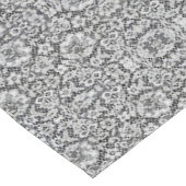 Weiße Spitze über Schwarz Tischdecke (Schrägansicht)