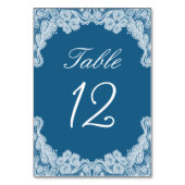 Weiße Spitzen auf blauer Tischnummer (Rückseite)