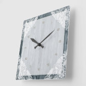 Weiße Spitzen und rustikale, gewitterte Imitate Ho Quadratische Wanduhr (Winkel)