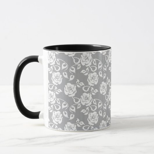 Weiße Spitzenmuster auf grauem Hintergrund Tasse (Links)