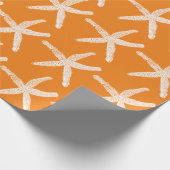 Weiße Starfish Muster Orange Beach Weihnachten Geschenkpapier (Ecke)