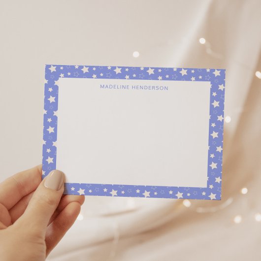 Weiße Sterne hellblaue Monogramm Mitteilungskarte